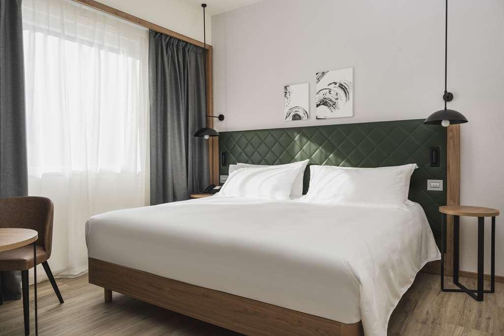 Hilton Garden Inn Padova City Centre Værelse billede
